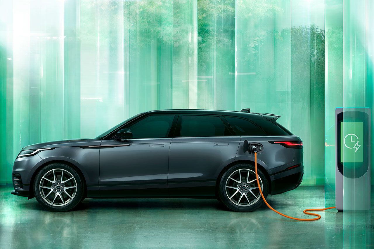 Jaguar Land Rover Changes Gear to Hearts & Science for Global Media Duties